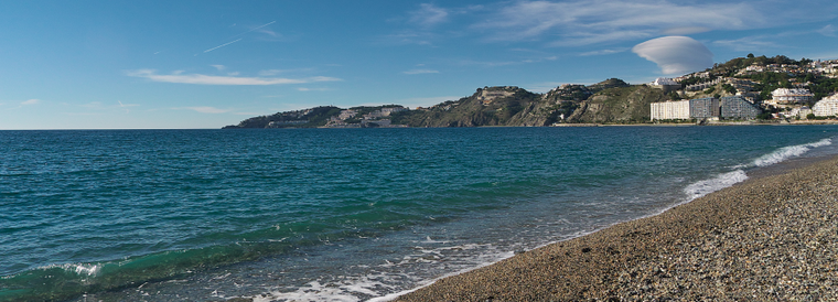 Disfruta de hermosos atardeceres en las playas de Almuñécar en un alquiler vacacional
