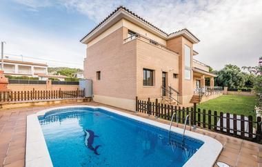 casa de vacaciones en roda de bara