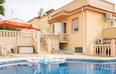 Alquiler con piscina privada