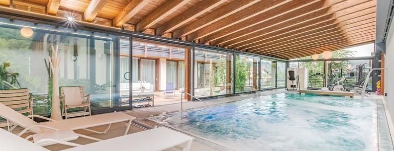 Casas con piscina cubierta