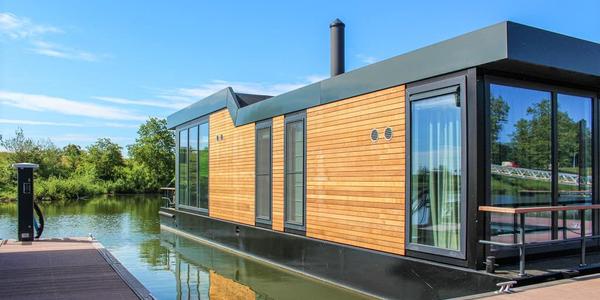 Houseboat Vacation